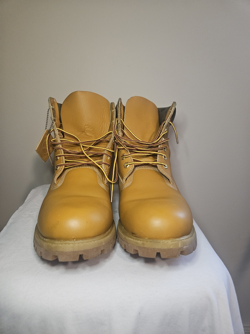 Men's Wheat Work Boots - Rugged Lace-Up Construction